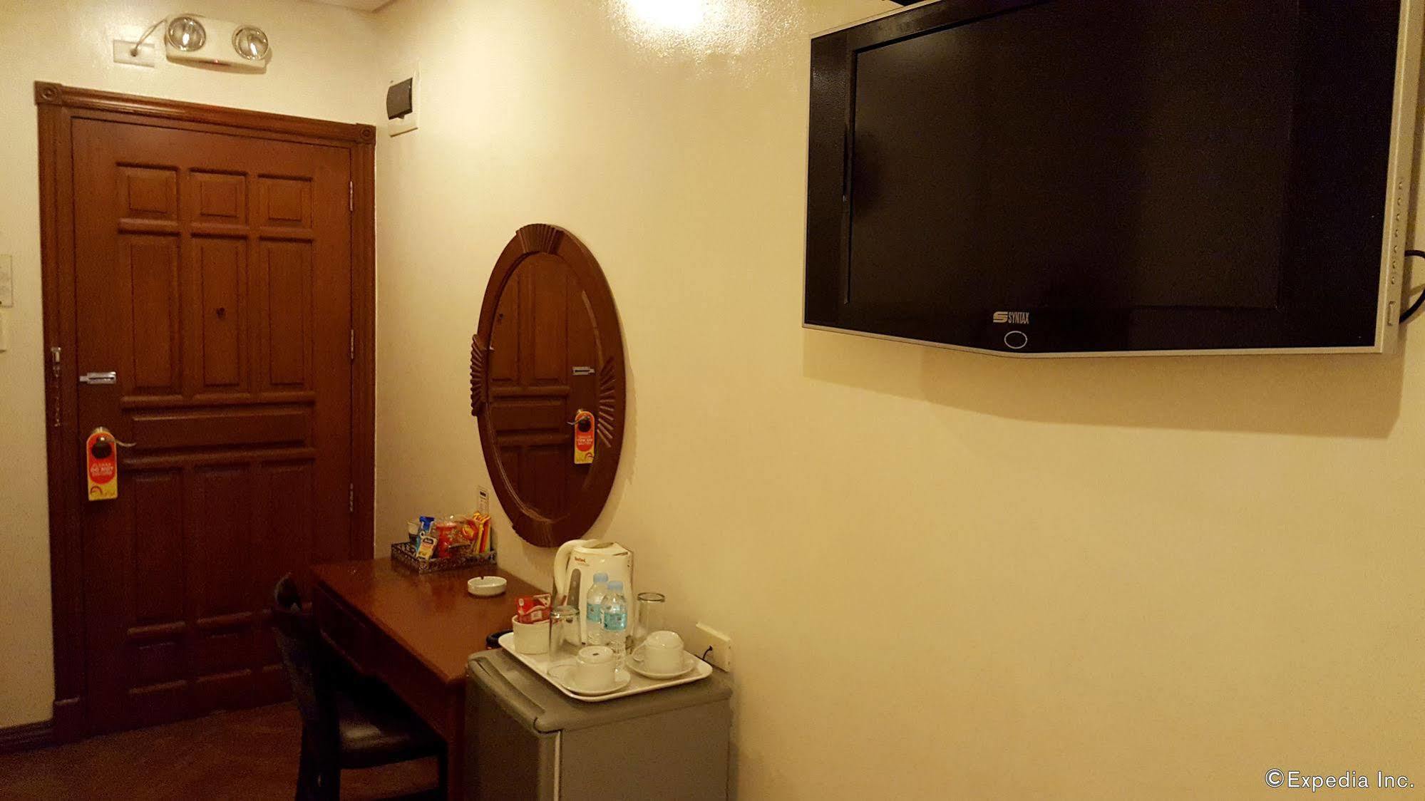 Avitel Hotel San Pedro Makati Exterior foto